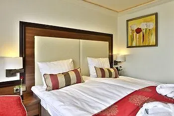 Faircruise Business Hotelship Duesseldorf 4*, Düsseldorf Alemania