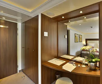 Faircruise Business Hotelship Dusseldorf 4*,