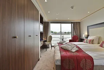 **** Hotell Faircruise Business Hotelship Dusseldorf Tyskland