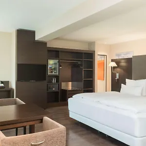 Otel Nh Koenigsallee, Düsseldorf